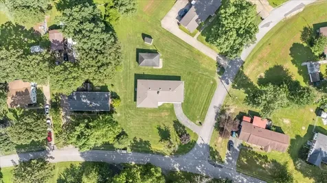 215 Sunset Drive New Johnsonville TN 37134