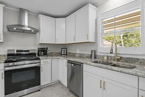 215 Sunset Drive New Johnsonville TN 37134