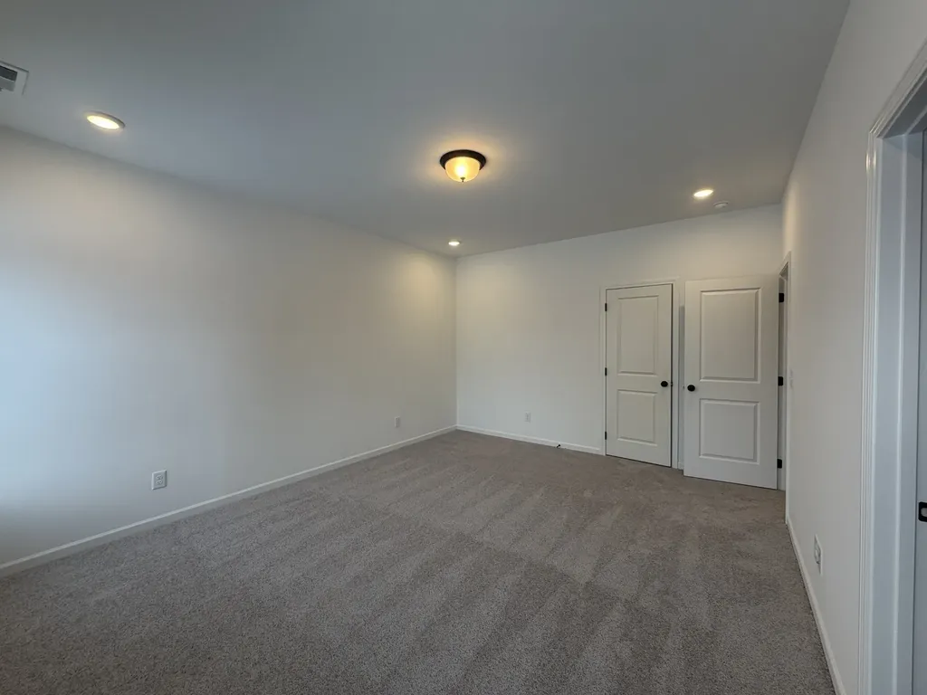 121 Yarrow Loop Clarksville TN 37043