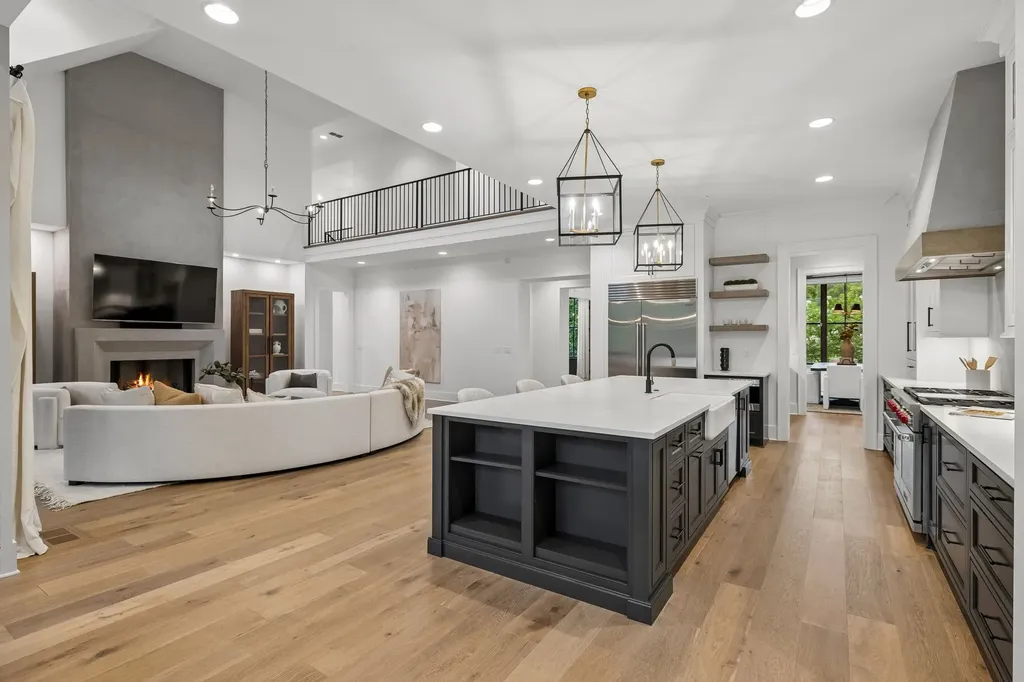 1209 Otter Creek Road Nashville TN 37215