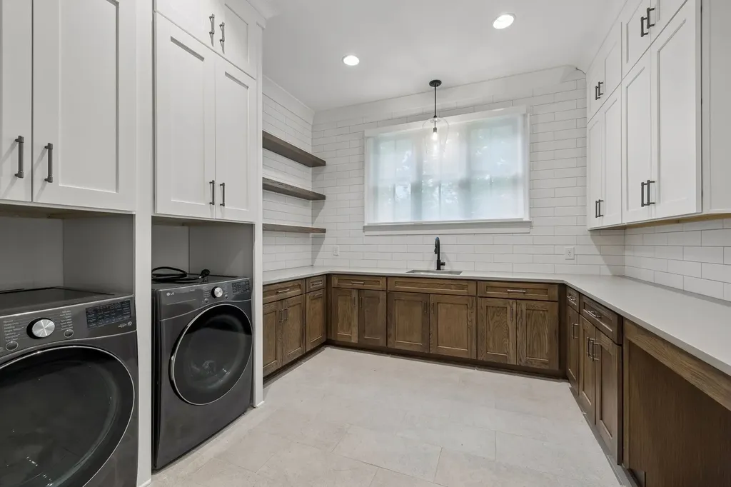 1209 Otter Creek Road Nashville TN 37215