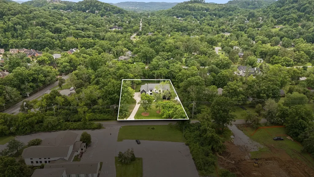 1209 Otter Creek Road Nashville TN 37215