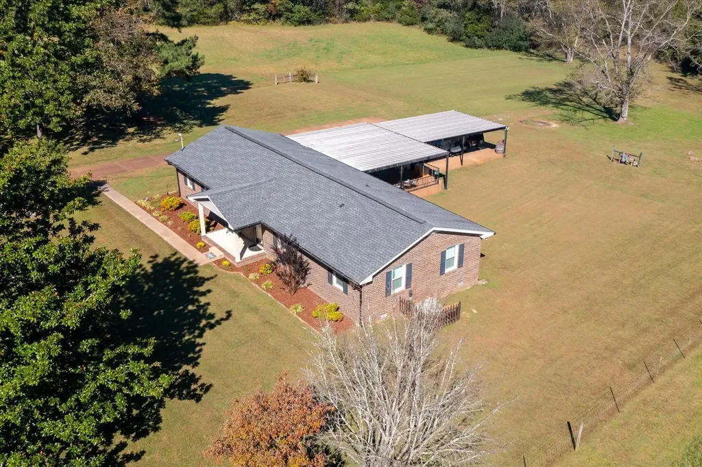 1540 S Berlin Road Lewisburg TN 37091
