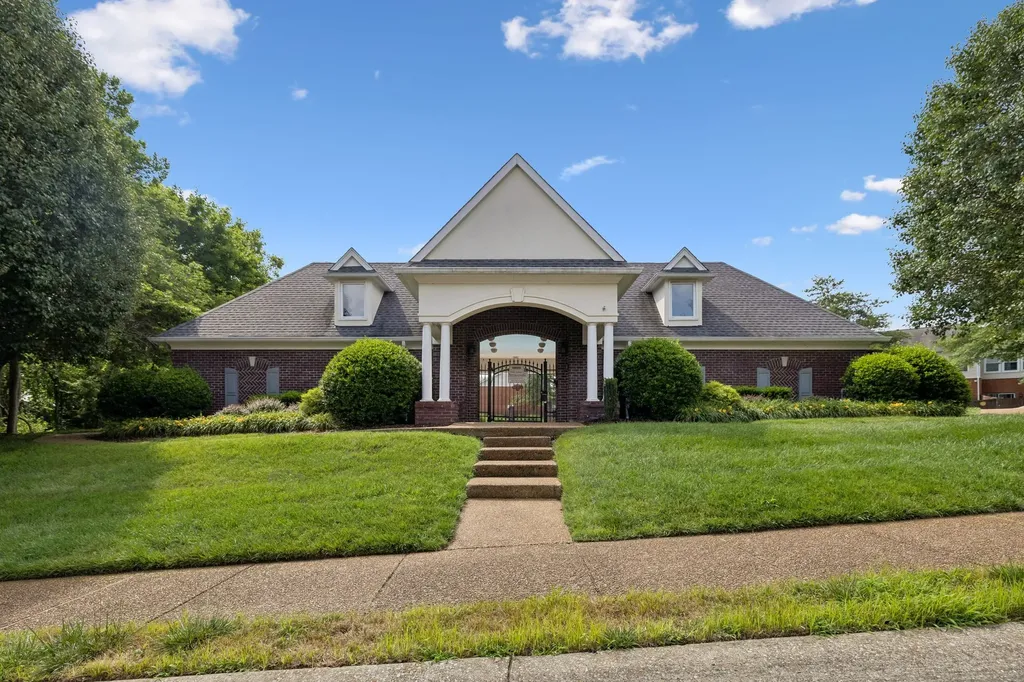 6127 Brentwood Chase Drive Brentwood TN 37027
