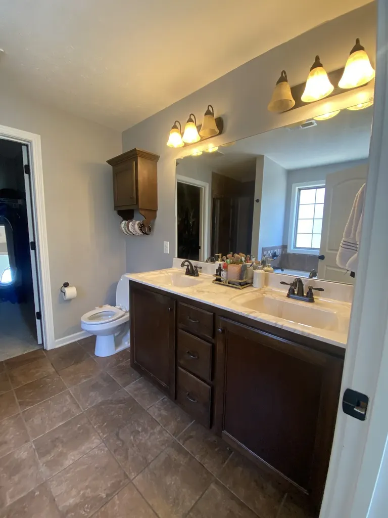 2638 Seven Mile Ferry Road Clarksville TN 37040