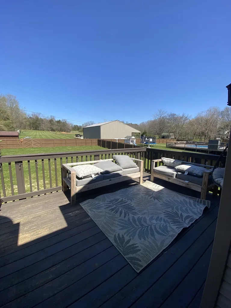 2638 Seven Mile Ferry Road Clarksville TN 37040