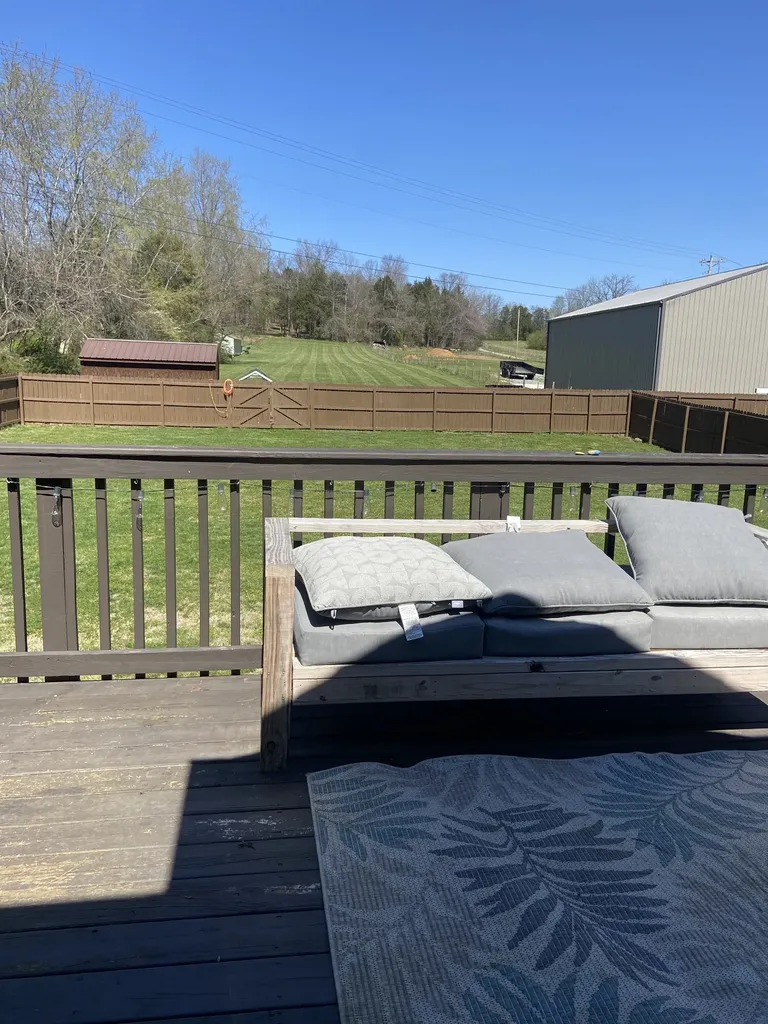 2638 Seven Mile Ferry Road Clarksville TN 37040