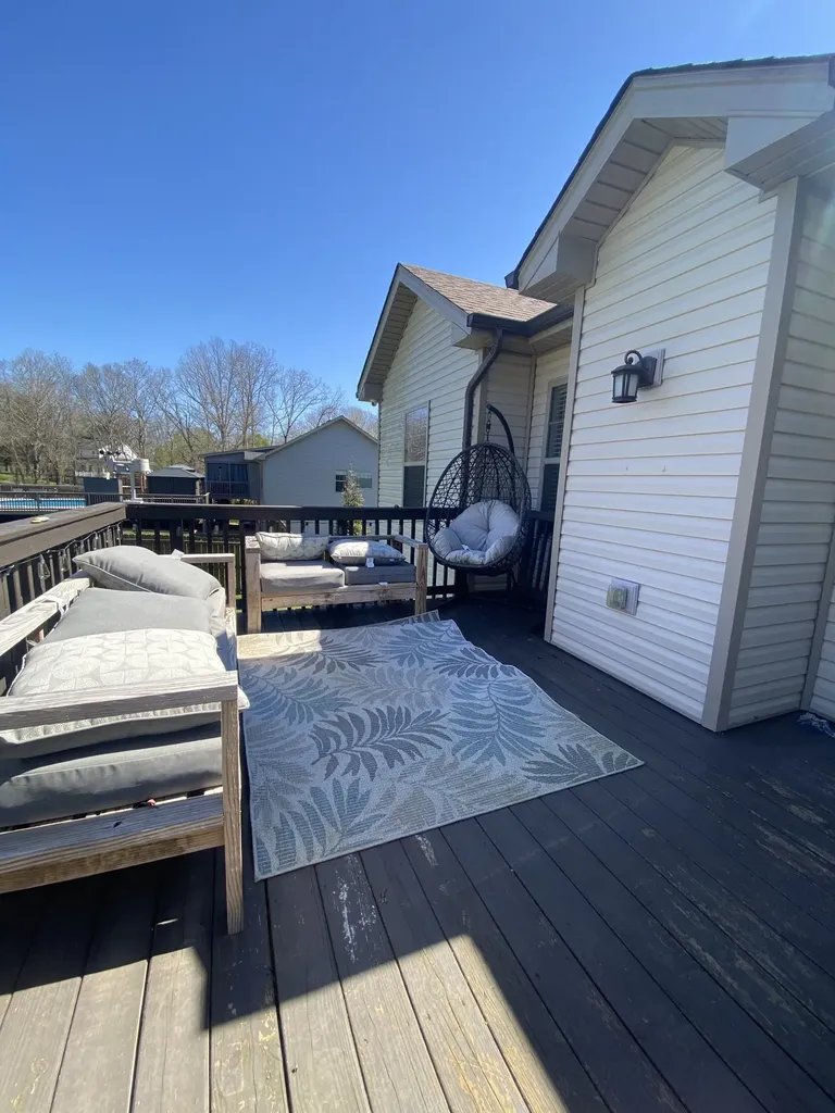 2638 Seven Mile Ferry Road Clarksville TN 37040