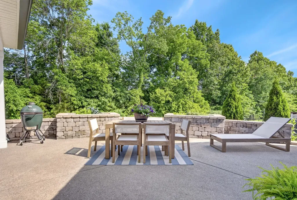 166 Monarchos Drive Gallatin TN 37066