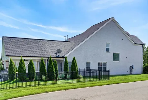 166 Monarchos Drive Gallatin TN 37066