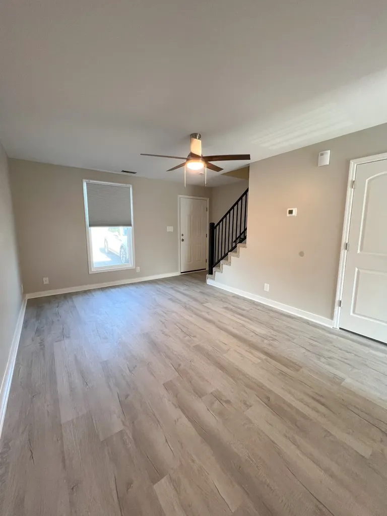 1521 W Knollwood Circle Clarksville TN 37043