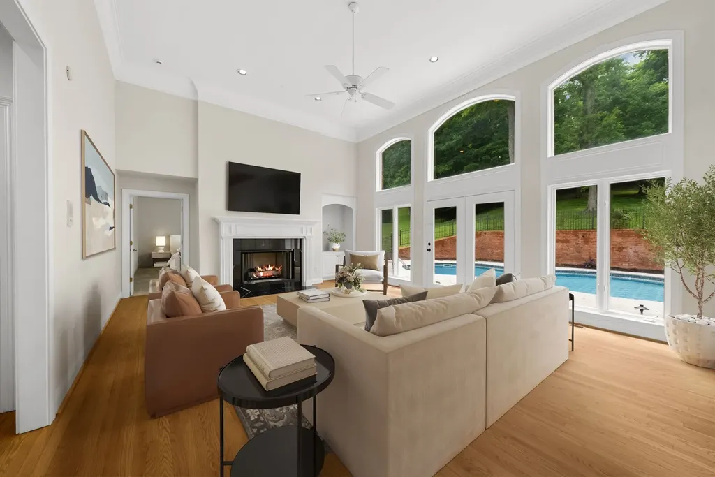 537 Grand Oaks Drive Brentwood TN 37027