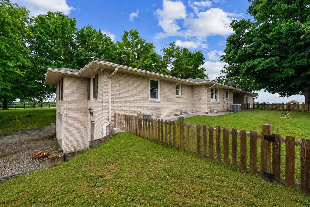 7200 Shoals Branch Road Primm Springs TN 38476