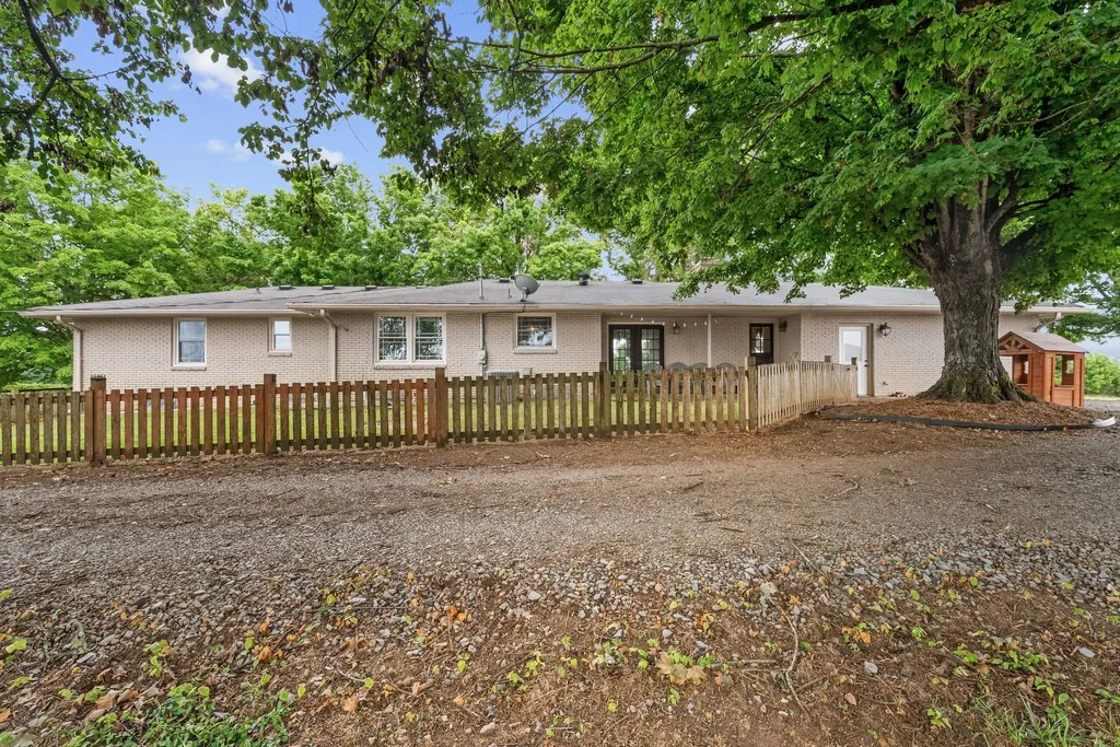 7200 Shoals Branch Road Primm Springs TN 38476