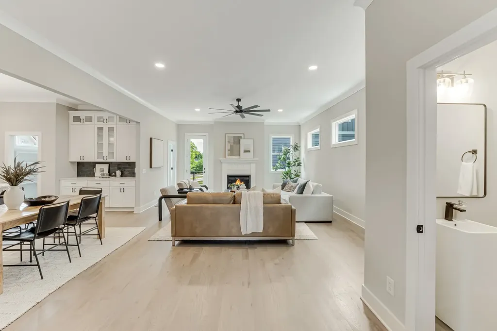 6037 Sterling Street Nashville TN 37209