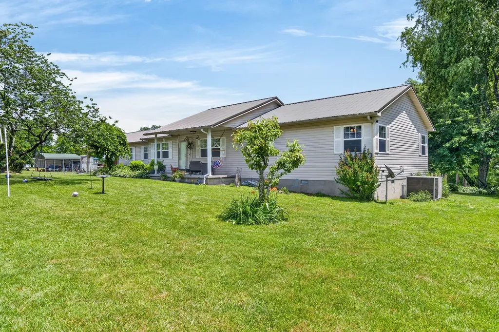 5297 Highway 127, S Crossville TN 38572