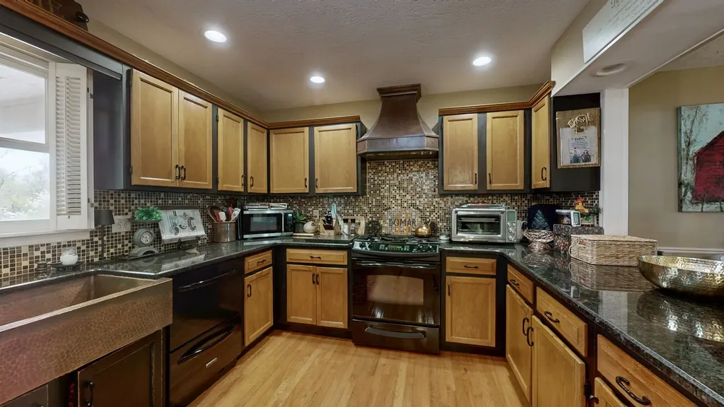 14220 Highway 69, N Cottage Grove TN 38224