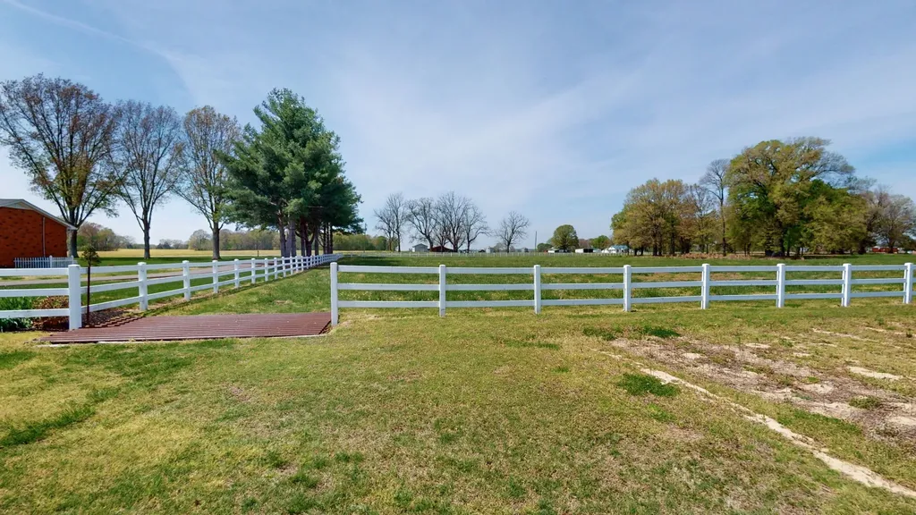 14220 Highway 69, N Cottage Grove TN 38224