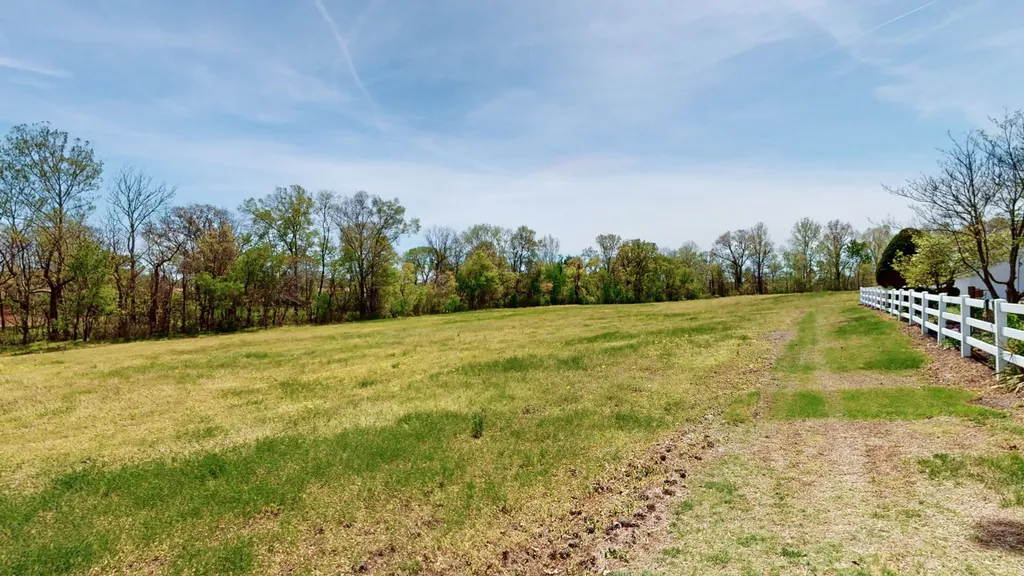 14220 Highway 69, N Cottage Grove TN 38224