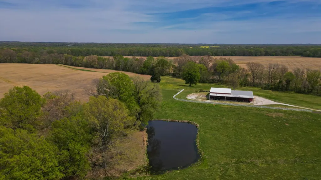 14220 Highway 69, N Cottage Grove TN 38224