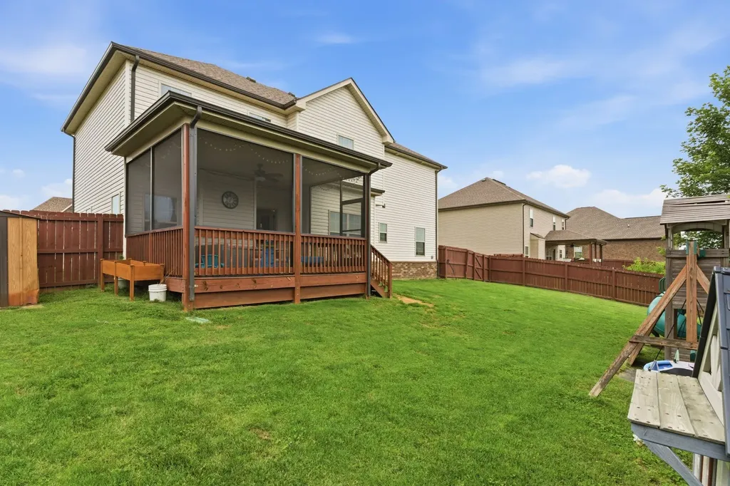 567 Larkspur Drive Clarksville TN 37043