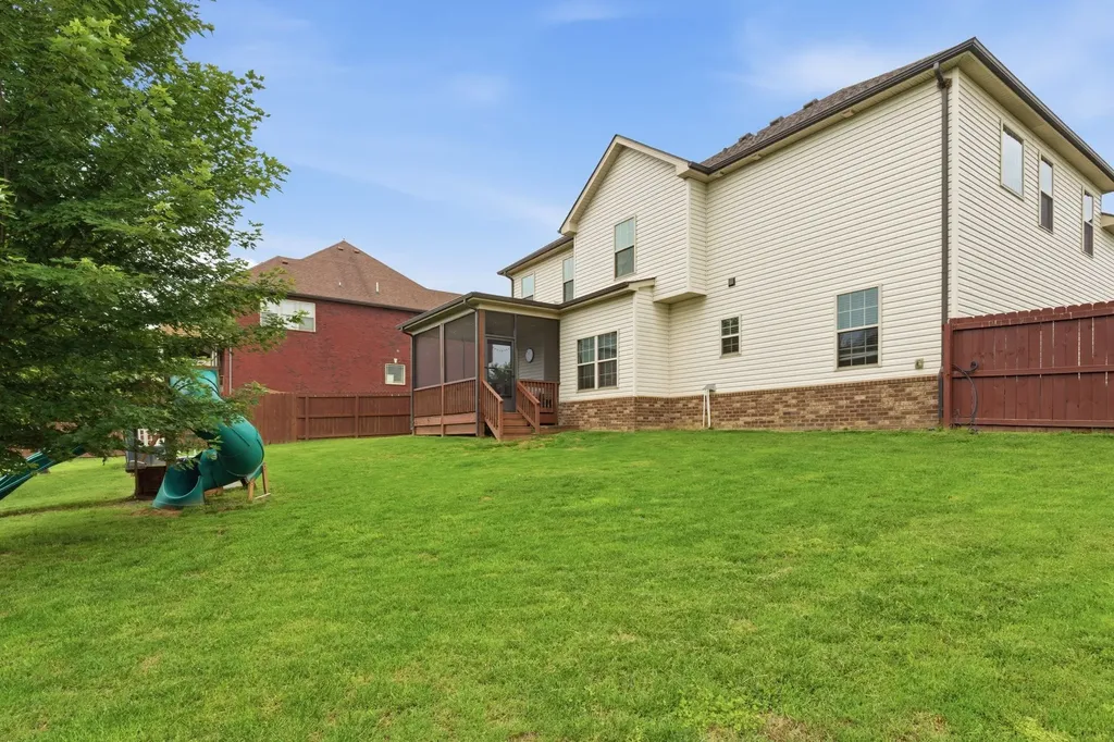 567 Larkspur Drive Clarksville TN 37043