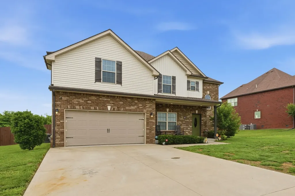 567 Larkspur Drive Clarksville TN 37043