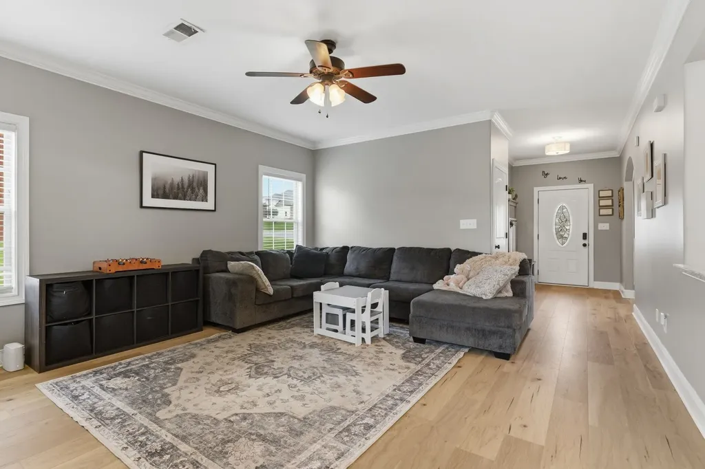 567 Larkspur Drive Clarksville TN 37043