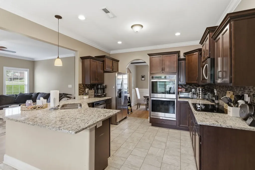 567 Larkspur Drive Clarksville TN 37043