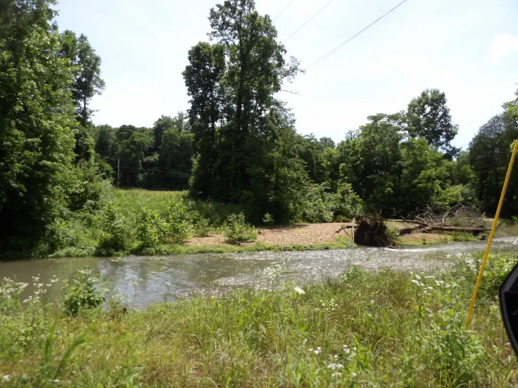 0 East Blue Creek Road Mc Ewen TN 37101