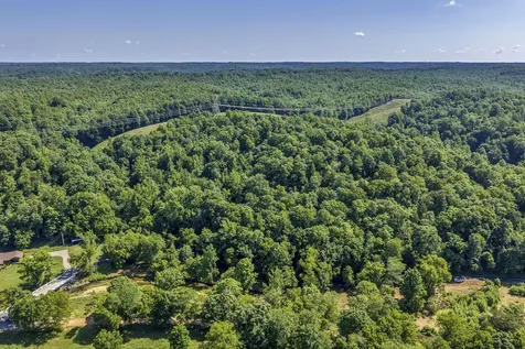 0 East Blue Creek Road Mc Ewen TN 37101