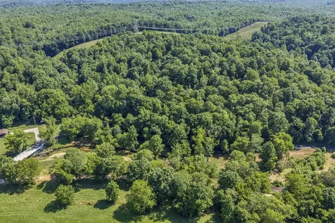 0 East Blue Creek Road Mc Ewen TN 37101