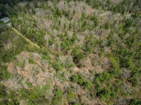 17 Menteith Lane Crossville TN 38558