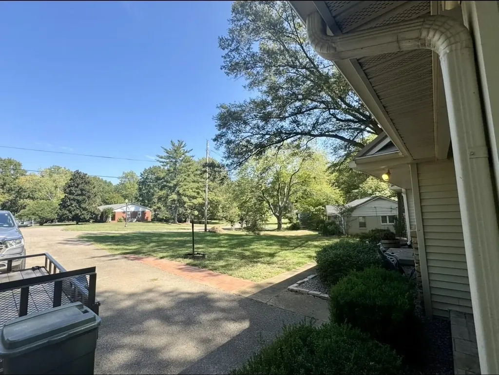 429 Whitehall Circle Paris TN 38242