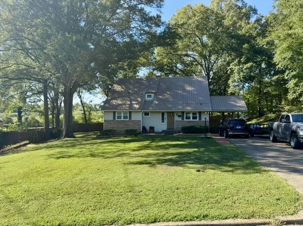 429 Whitehall Circle Paris TN 38242