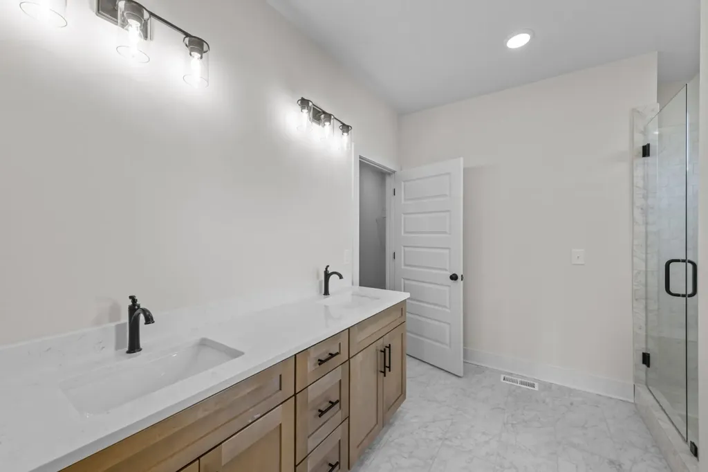109 Esteph Court White House TN 37188