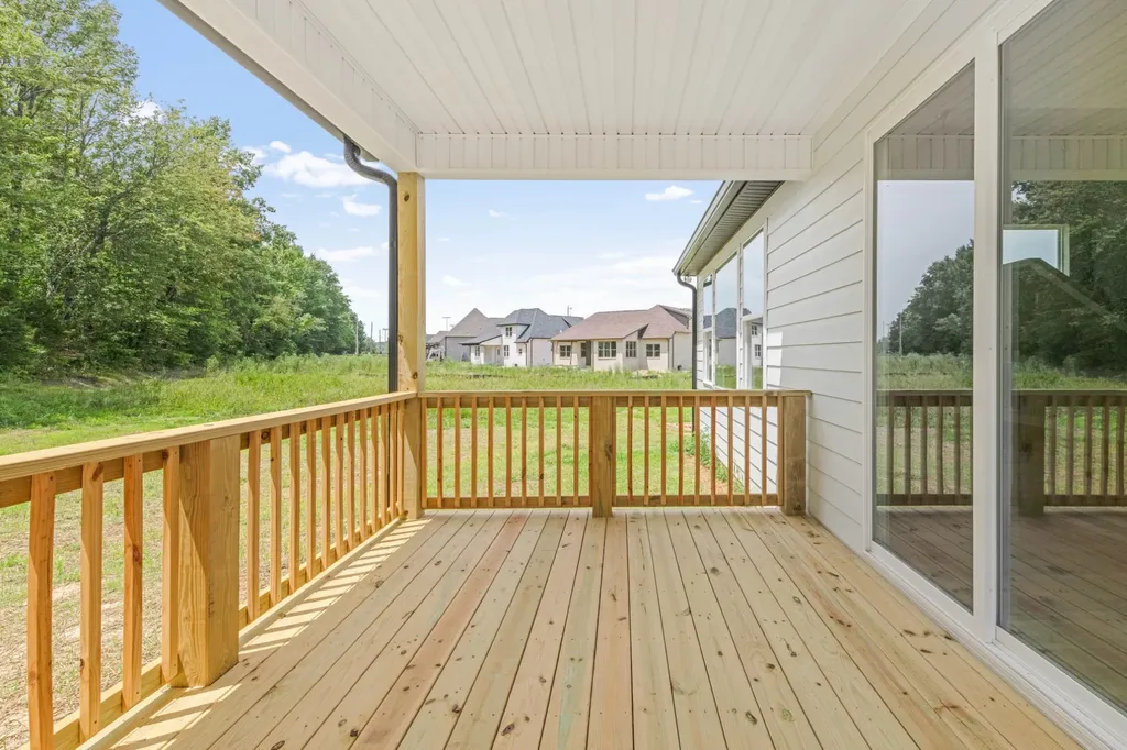 105 Esteph Court White House TN 37188