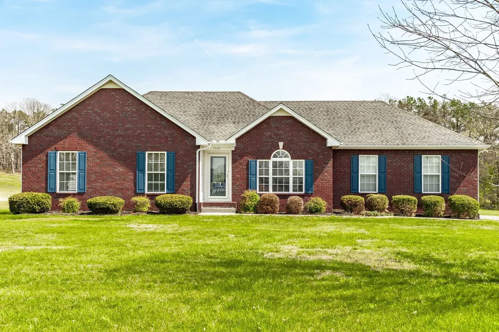 7535 Swift Road Greenbrier TN 37073