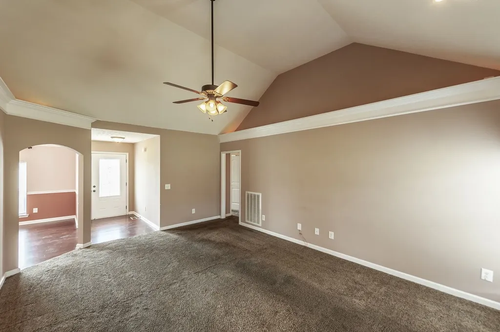 7535 Swift Road Greenbrier TN 37073