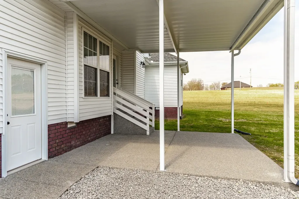 7535 Swift Road Greenbrier TN 37073