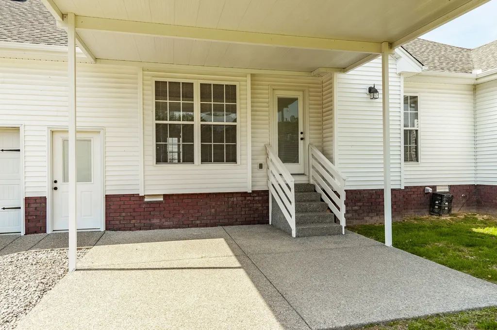 7535 Swift Road Greenbrier TN 37073