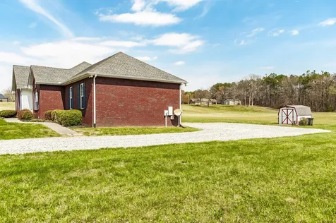 7535 Swift Road Greenbrier TN 37073