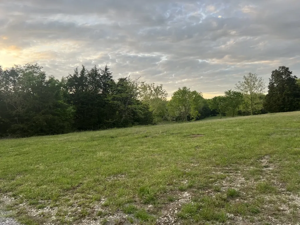 2315 Holloway Road Lebanon TN 37090