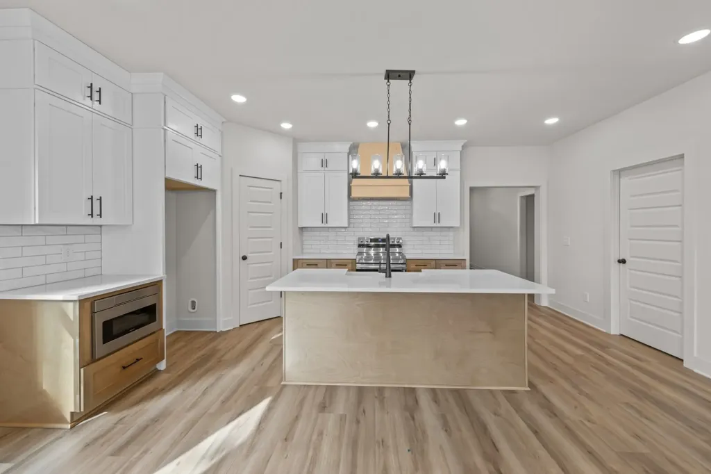 305 Trefethen Drive White House TN 37188