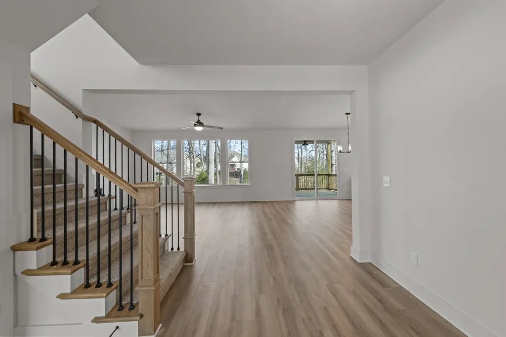 305 Trefethen Drive White House TN 37188