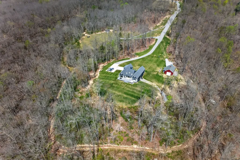 1499 Doe And Fawn Lane Crawford TN 38554