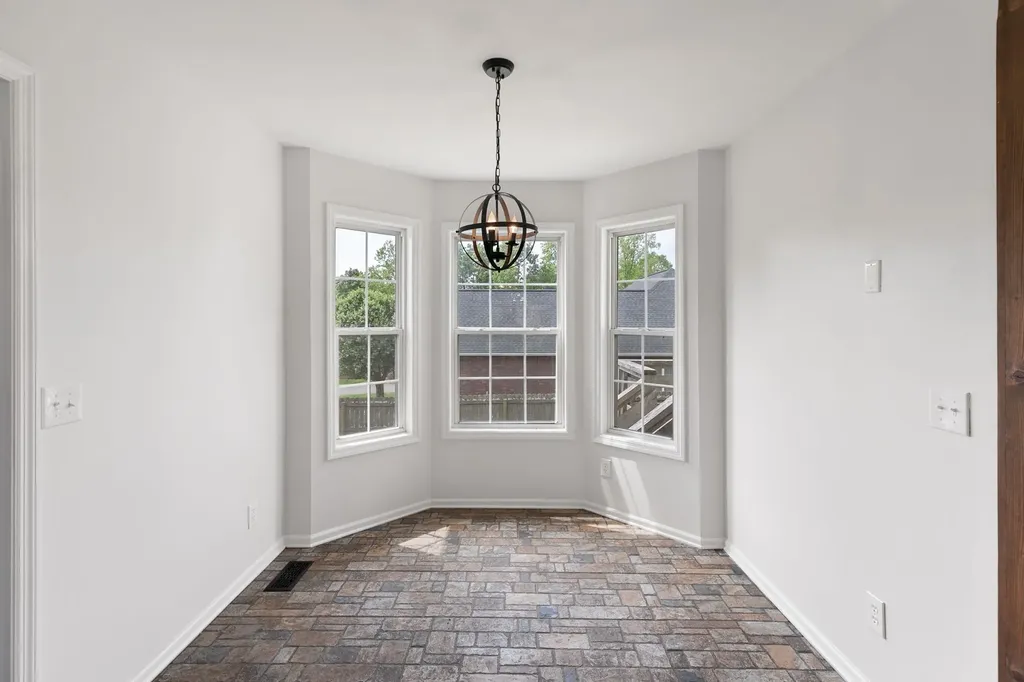 8001 Anna Court Greenbrier TN 37073