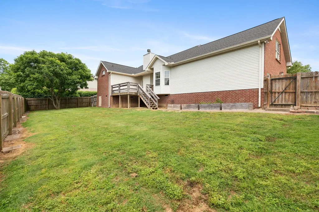 8001 Anna Court Greenbrier TN 37073