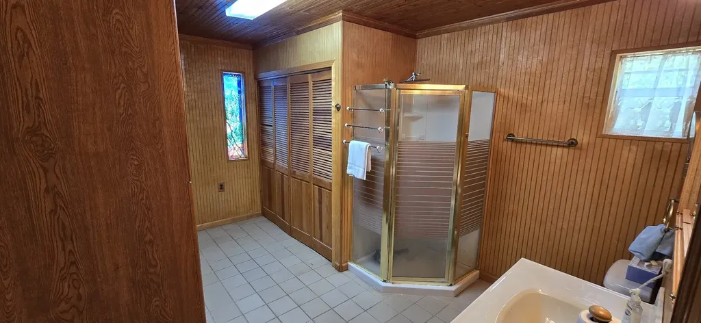 33 Creek View Lane Waverly TN 37185