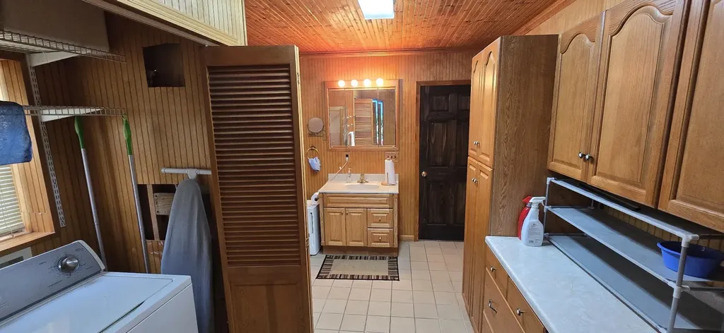 33 Creek View Lane Waverly TN 37185